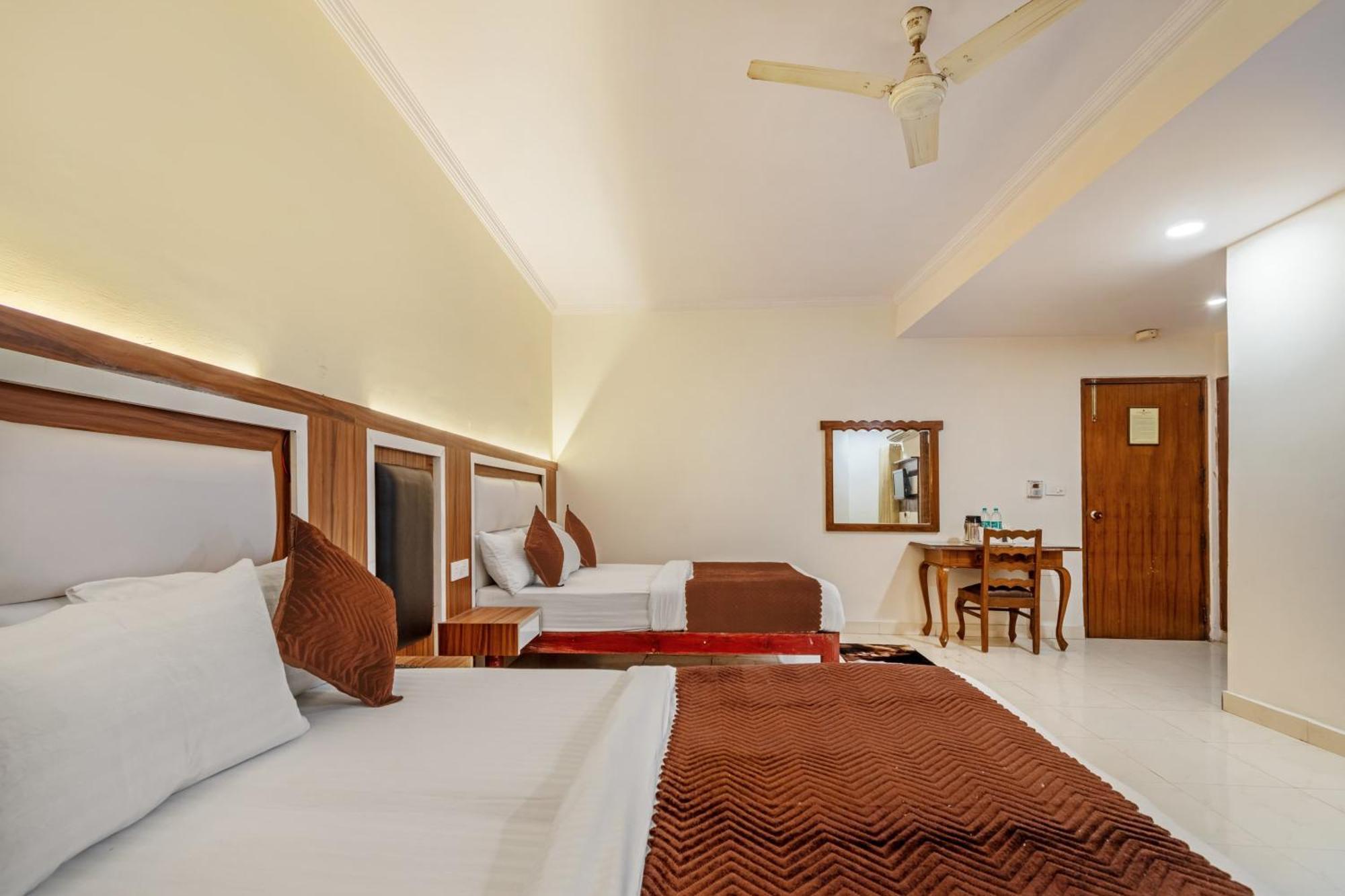 Hotel South Indian Delhi  Dış mekan fotoğraf